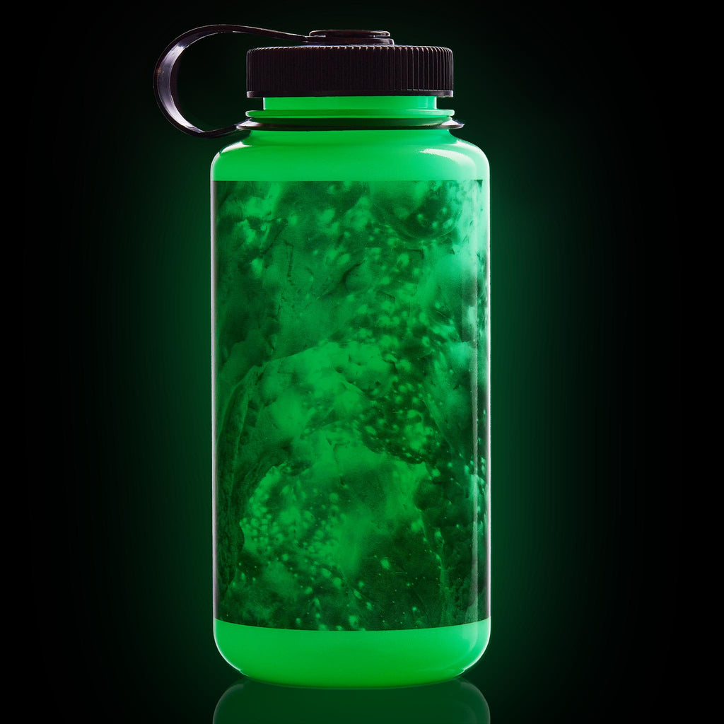 Nalgene product view: 32oz WM Glo Wyld M5 — 32oz WM Glo Wyld