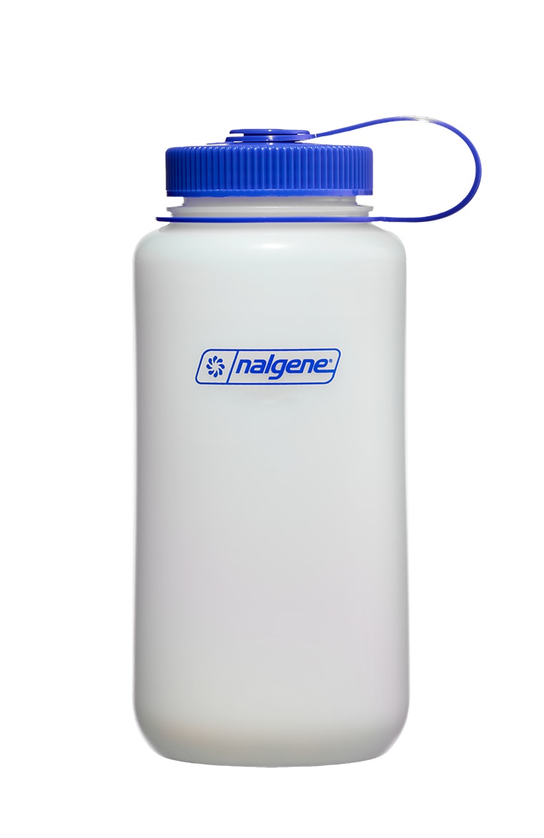 Nalgene product detail: 32oz Wide Mouth Ultralite Bottle B7 — 32oz Wide Mouth Ultralite Bottle